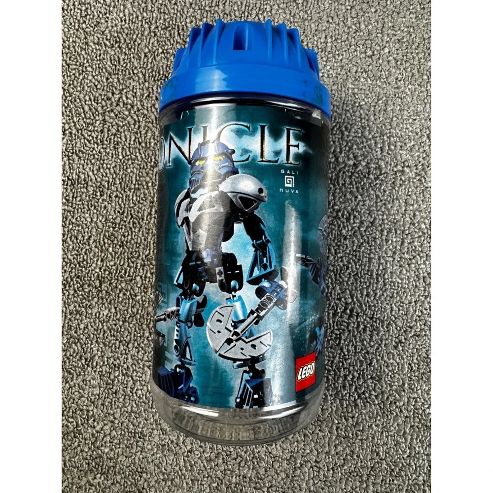 LEGO Bionicle Gali Nuva 8570 Toa of Water Complete with Canister and Manual 2002